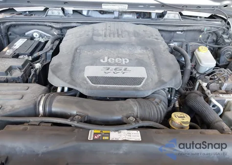 2013 Jeep Wrangler Unlimited Sport из США, поврежденный, VIN 1C4BJWDG3DL558963